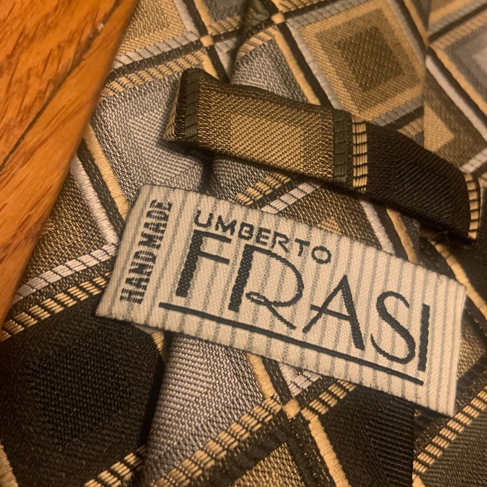 Diamond Pattern Necktie - Picture 2 of 2